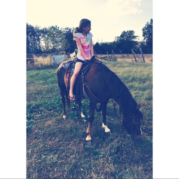 Follow, share, repeat  - Picture 5 of 8